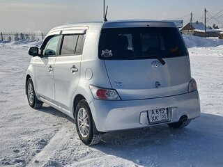 2010 Toyota bB II Рестайлинг, серебристый, 725000 рублей, вид 5