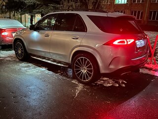 2021 Mercedes-Benz GLE 450 II (V167), серый, 8000000 рублей, вид 3