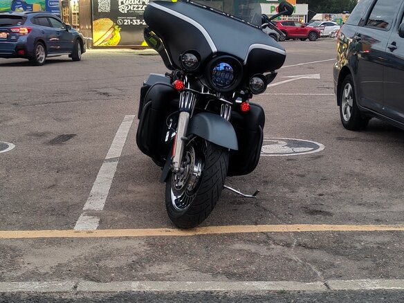 2011 Harley-Davidson Electra Glide, серый, 870000 рублей - вид 9