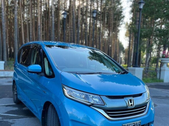 2017 Honda Freed II, голубой, 1450000 рублей - вид 3