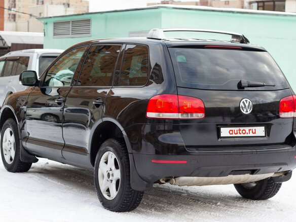2004 Volkswagen Touareg I, чёрный - вид 1