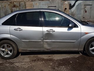2005 Ford Focus I Рестайлинг, серебристый, 185000 рублей, вид 2