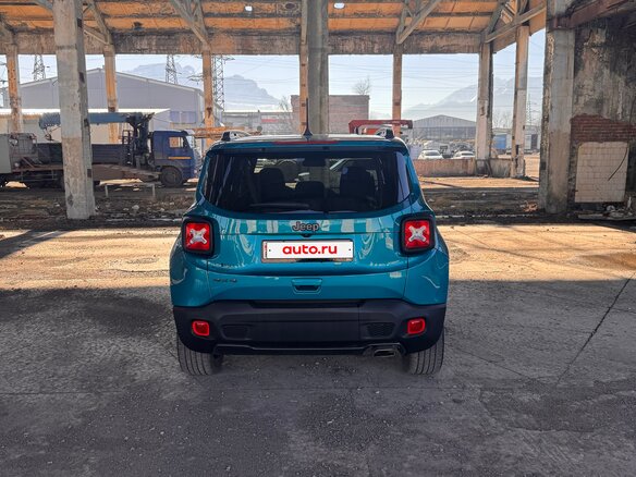 2021 Jeep Renegade I Рестайлинг, зелёный, 900000 рублей - вид 2