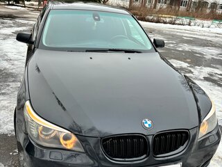 2009 BMW 5 серии 520i V (E60/E61) Рестайлинг, чёрный, 1250000 рублей, вид 4