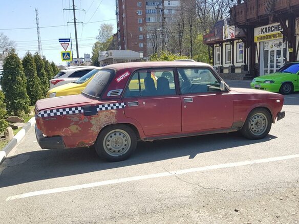 1983 Lada (ВАЗ) 2107, красный - вид 4