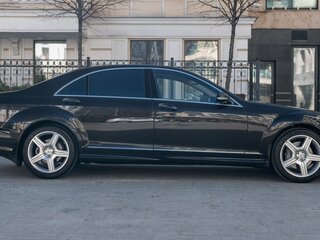 2008 Mercedes-Benz S-Класс 500 V (W221), чёрный, 16000000 рублей, вид 4