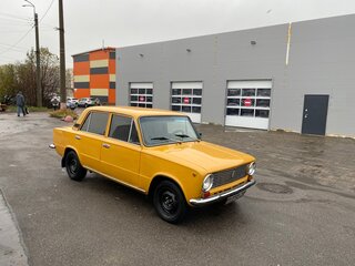 1981 Lada (ВАЗ) 21011, золотистый, 299000 рублей, вид 2