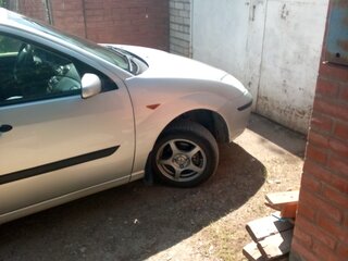 2002 Ford Focus I Рестайлинг, серебристый, 360000 рублей, вид 4