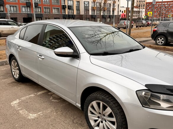 2012 Volkswagen Passat B7, серый, 1775000 рублей - вид 5