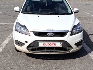 2008 Ford Focus II Рестайлинг, белый, 210000 рублей, вид 1