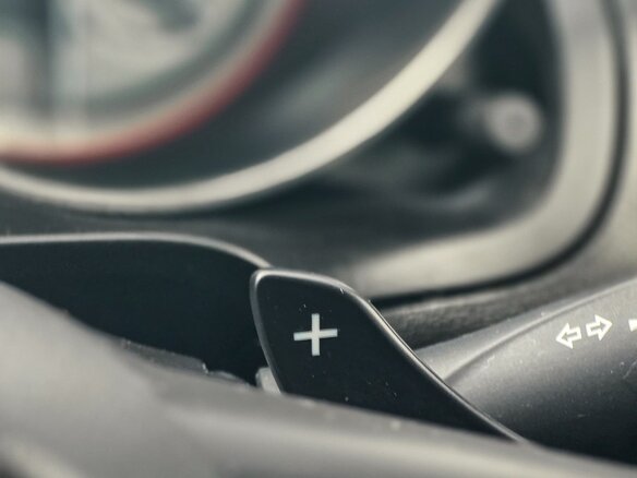 2023 Suzuki Swift Sport V, жёлтый - вид 15