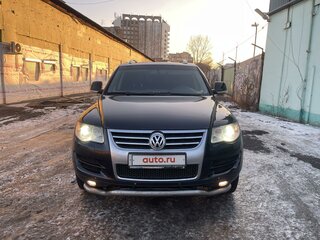 2007 Volkswagen Touareg I Рестайлинг, чёрный, 1750000 рублей, вид 1