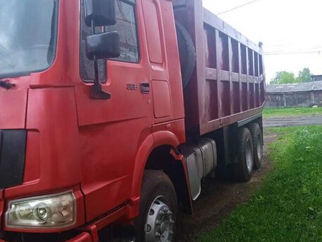 2008 Sinotruk Howo A5, пурпурный, 2000000 рублей, вид 2