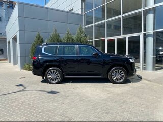 2026 Toyota Land Cruiser 300 Series, чёрный, 15400000 рублей, вид 4