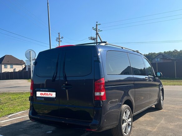 2017 Mercedes-Benz Vito 121 L3 III (W447), синий, 2300000 рублей - вид 5