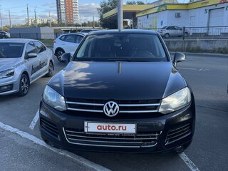 2010 Volkswagen Touareg II, чёрный, 1850000 рублей, вид 2