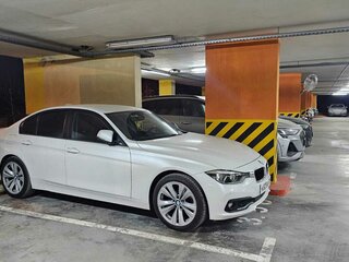 2016 BMW 3 серии 318i VI (F3x) Рестайлинг, белый, 1900000 рублей, вид 4