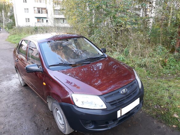 2012 Lada (ВАЗ) Granta I, красный
