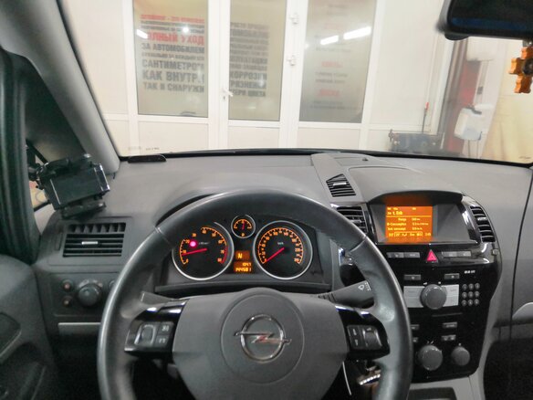 2011 Opel Zafira B Рестайлинг, чёрный - вид 18
