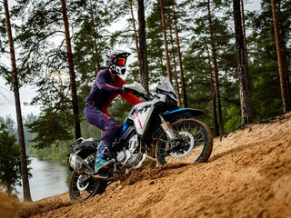 2025 CFMoto 450MT Sport, синий, 675700 рублей, вид 2