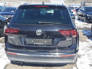2018 Volkswagen Tiguan II, чёрный, 2670000 рублей, вид 2