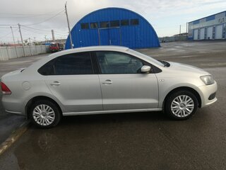 2012 Volkswagen Polo V, золотистый, 870000 рублей, вид 2