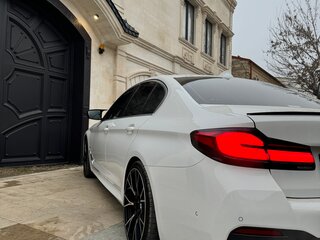 2020 BMW 5 серии 520i VII (G30/G31/G38) Рестайлинг, белый, 4900000 рублей, вид 4