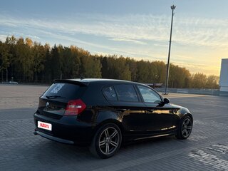 2008 BMW 1 серии 118d I (E81/E82/E87/E88) Рестайлинг, чёрный, 700000 рублей, вид 4