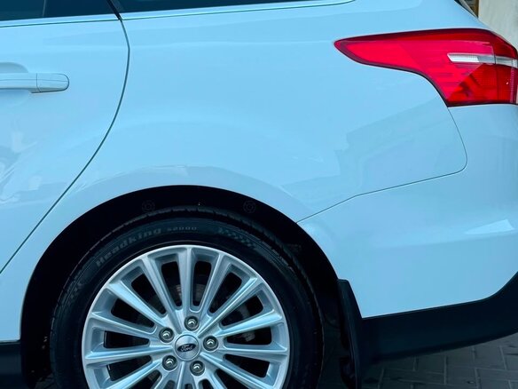 2018 Ford Focus III Рестайлинг, белый, 1100000 рублей - вид 7