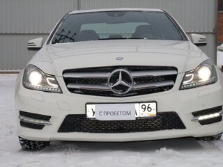2011 Mercedes-Benz C-Класс 200 III (W204) Рестайлинг, белый, 1350000 рублей, вид 1