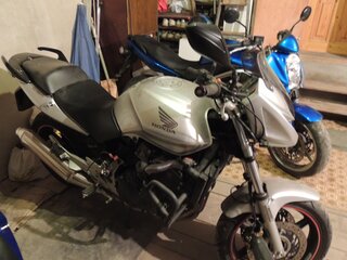 2006 Honda CBF 600, серебристый, 620000 рублей, вид 2