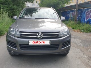 2011 Volkswagen Touareg II, серый, 2500000 рублей, вид 2