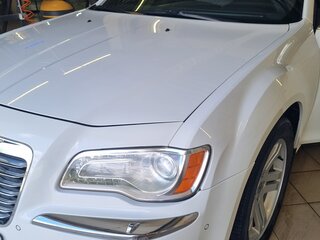 2012 Chrysler 300C II, белый, 2400000 рублей, вид 5
