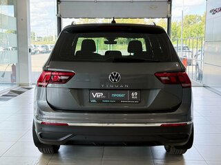 2021 Volkswagen Tiguan II Рестайлинг, серый, 2767000 рублей, вид 5