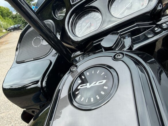 2021 Harley-Davidson CVO Road Glide, чёрный, 3500000 рублей - вид 6