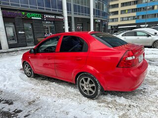 2008 Chevrolet Aveo I Рестайлинг, красный, 160000 рублей, вид 3