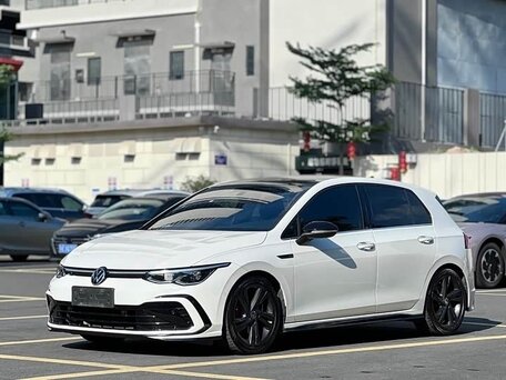 Volkswagen Golf VIII