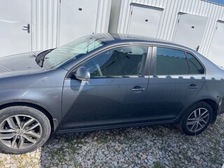 2010 Volkswagen Jetta V, серый, 745000 рублей, вид 3