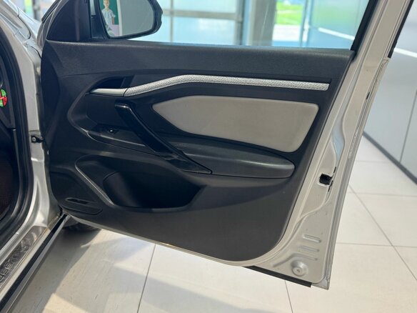 2020 Lada (ВАЗ) Vesta SW I, серебристый, 1099000 рублей - вид 15