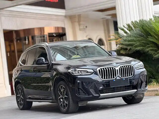 2023 BMW X3 25i xDrive III (G01) Рестайлинг, чёрный, 4745000 рублей, вид 3