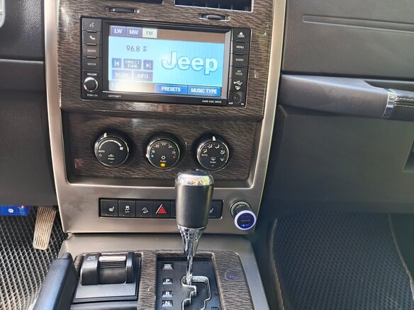 2012 Jeep Cherokee IV (KK), белый, 1500000 рублей - вид 19