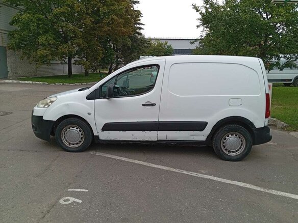 2012 Peugeot Partner, белый, 430000 рублей - вид 6