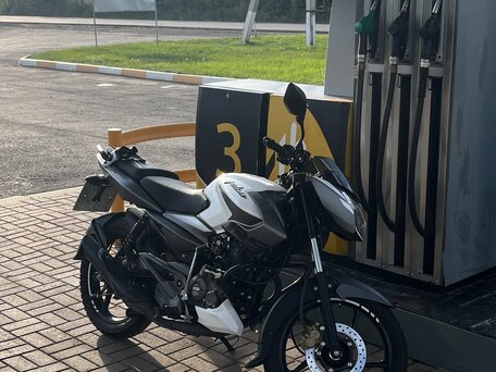 2022 Bajaj Pulsar NS 125, белый, 145000 рублей, вид 5