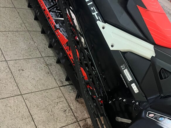 2020 BRP Ski-Doo Summit 850, серый, 1450000 рублей - вид 4