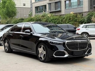 2026 Mercedes-Benz Maybach S-Класс 580 II (Z223) Рестайлинг, чёрный, 26743033 рублей, вид 3