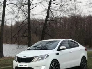 2011 Kia Rio 5-speed III, белый, 750000 рублей, вид 1
