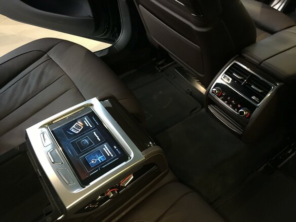 2015 BMW 7 серии 730Ld xDrive VI (G11/G12), чёрный - вид 24