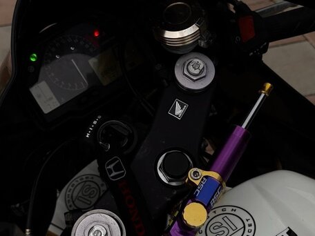 2003 Honda CBR 600RR, чёрный, 450000 рублей, вид 5