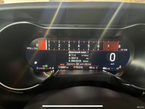 2019 Ford Mustang VI Рестайлинг, красный, 2900000 рублей - вид 17