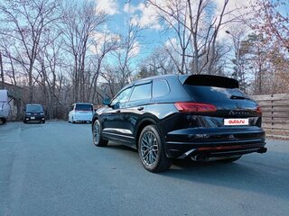 2019 Volkswagen Touareg III, чёрный, 6500000 рублей, вид 5